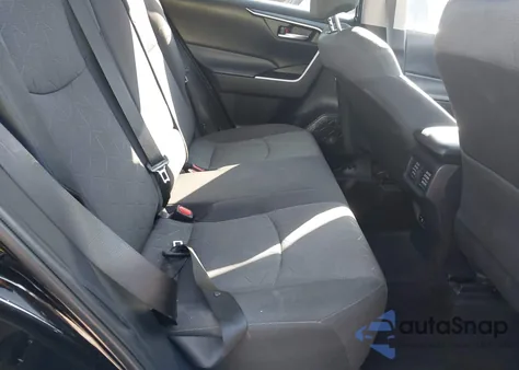 2021 Toyota Rav4 Xle из США, поврежденный, VIN 2T3P1RFV9MW222749